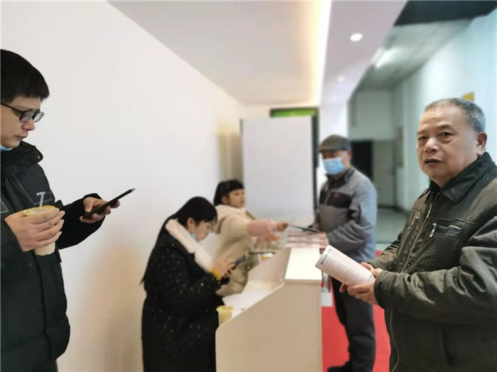 四川中青旅綿陽分社、綿陽市中旅假日旅行社、綿陽自來文化傳播有限公司24H自助售貨服務(wù)盛大開業(yè)