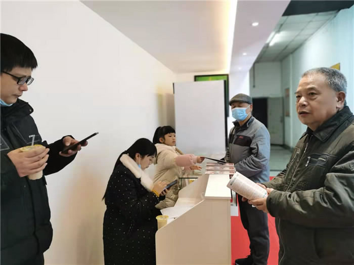 四川中青旅綿陽分社、綿陽市中旅假日旅行社、綿陽自來文化傳播有限公司24H自助售貨服務(wù)盛大開業(yè)