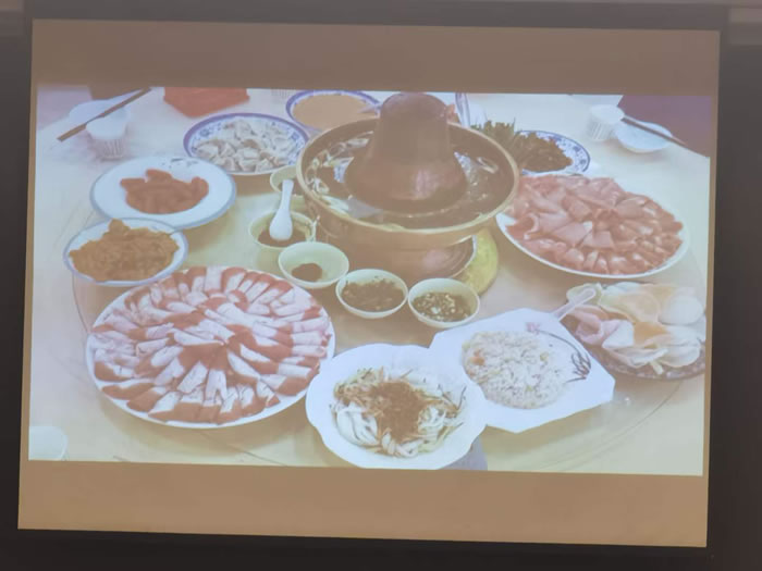 綿陽中旅行假日旅行社舉行胡楊林、南疆專列推薦會